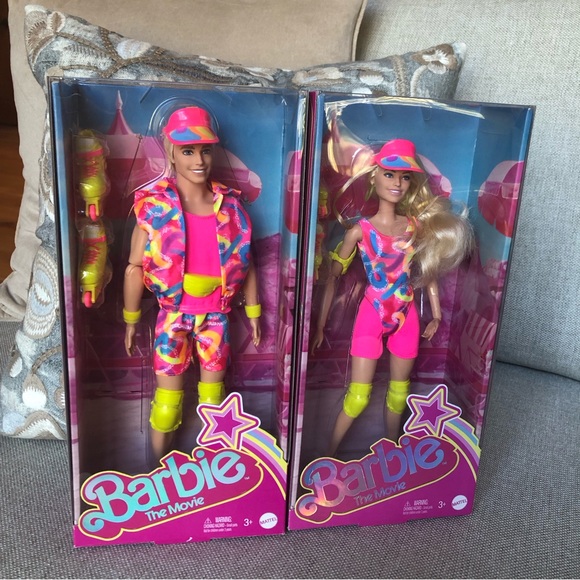 Barbie the Movie Doll SET Ken Barbie Skating Roller Blading NIB!! - Picture 9 of 9